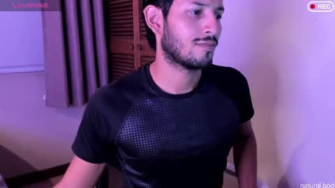 Snapshot of nicolasrodrii chatting on 26, 10, 2025 nicolasrodrii online show from 26, 10, 2025