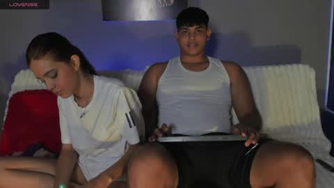 Snapshot of nicole_and_thiago1 chatting on 4, 5, 2026 nicole_and_thiago1 online show from 4, 5, 2026