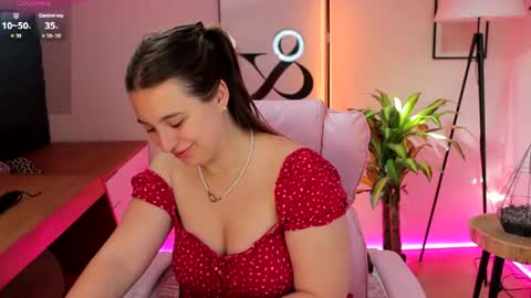 Snapshot of nicole_de_lux chatting on 30, 6, 2026 Nicole De Lux online show from 30, 6, 2026