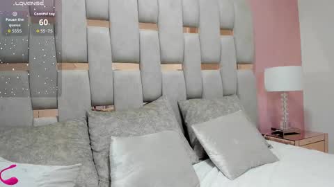 nicole_fisherr online show from 2, 10, 2025