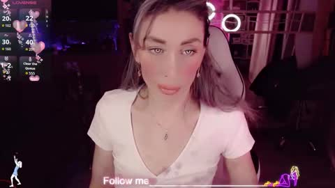 Snapshot of nicole_g0ld_ chatting on 6, 2, 2026 Nicole online show from 6, 2, 2026