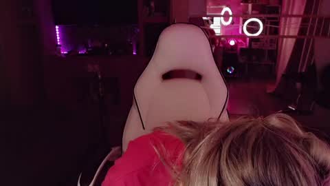 Snapshot of nicole_g0ld_ chatting on 2, 3, 2026 Nicole online show from 2, 3, 2026