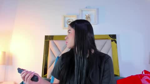 nicole_grace0 online show from 2, 10, 2025