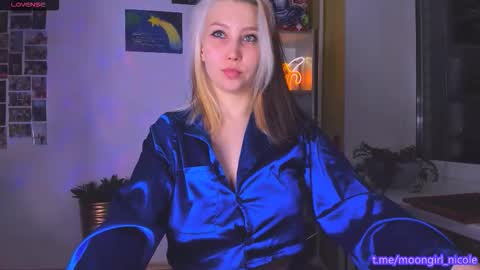 Nicole online show from 14, 12, 2025