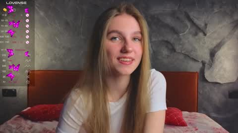 Snapshot of nicoledurham chatting on 8, 2, 2025 Kimmy online show from 8, 2, 2025