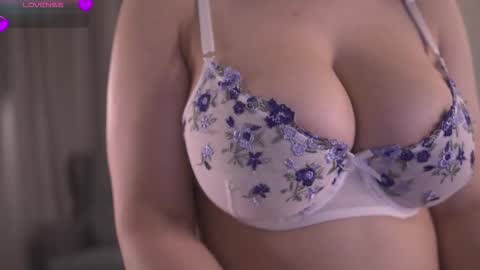 Snapshot of nicoledurham chatting on 12, 10, 2025 Kimmy online show from 12, 10, 2025