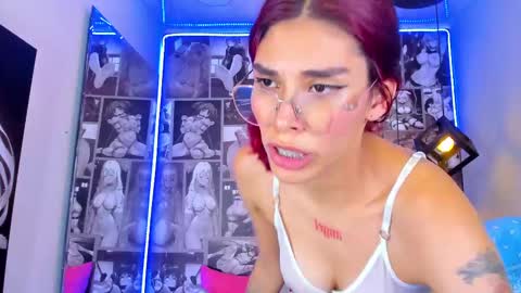 N i c o l e  online show from 4, 1, 2025