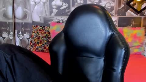 N i c o l e  online show from 30, 1, 2025