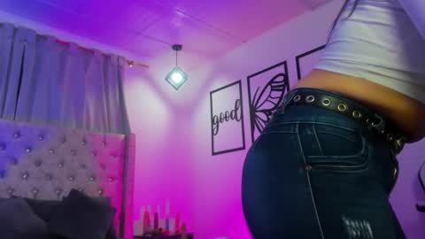 nicolee millerr online show from 15, 1, 2026