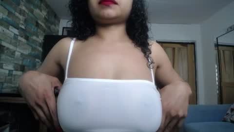 Snapshot of nicoleebon chatting on 9, 6, 2026 Nicole online show from 9, 6, 2026