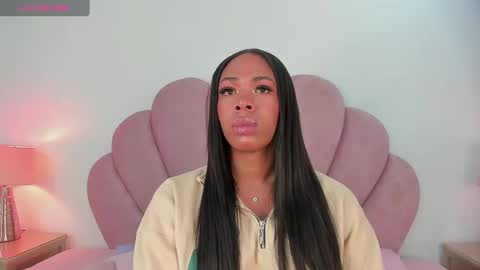 NICOLE online show from 3, 2, 2025