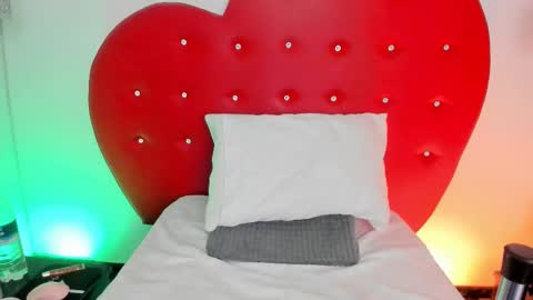 nicolette online show from 20, 11, 2025