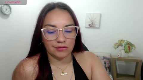 nicoll  online show from 14, 5, 2026