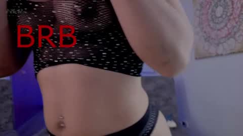 Nicoll  Independent model online show from 16, 5, 2026