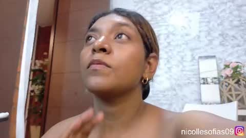 Snapshot of nicolle4 chatting on 25, 6, 2026 nicolle4 online show from 25, 6, 2026
