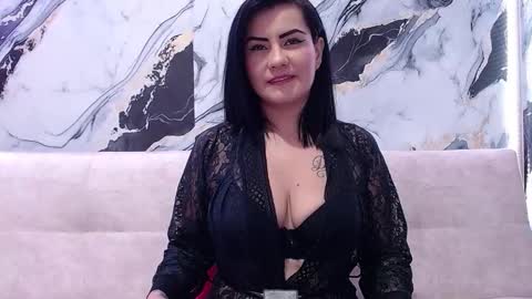 nicolle gomes online show from 20, 11, 2025