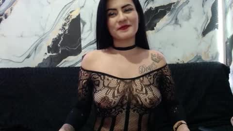 nicolle gomes online show from 27, 11, 2025