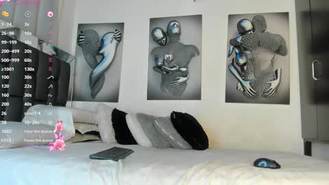 nicolle_hanks1 online show from 14, 12, 2024