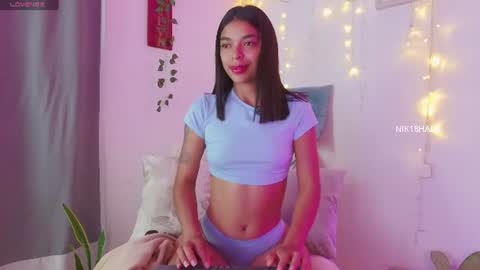 Snapshot of nicolle_swt chatting on 19, 6, 2026 Nicolle online show from 19, 6, 2026