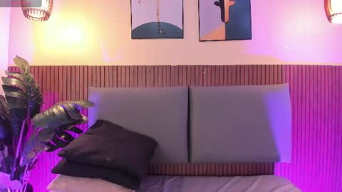 Snapshot of nicolleevan_ chatting on 12, 7, 2026 NICOLLE EVANS online show from 12, 7, 2026
