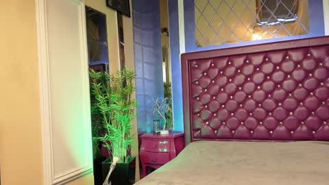 Nicolle online show from 10, 12, 2024