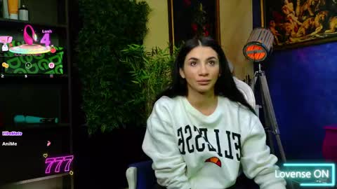 Nicolle online show from 23, 4, 2026