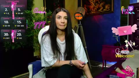 Snapshot of nicollepalmer chatting on 5, 5, 2026 Nicolle online show from 5, 5, 2026
