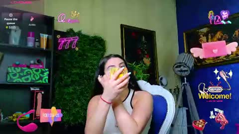 Nicolle online show from 23, 7, 2026