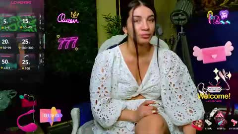 Nicolle online show from 3, 8, 2026