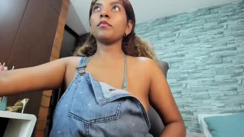 Snapshot of nicollesofia3 chatting on 24, 2, 2025 nicollesofia3 online show from 24, 2, 2025