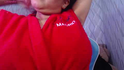 Nicolle Miley online show from 18, 1, 2025