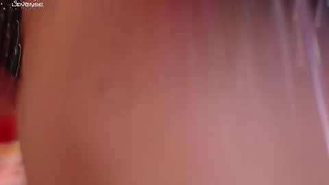 Nicolle Miley online show from 25, 1, 2025