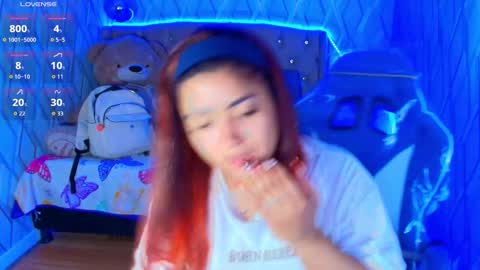 Nicolle Miley online show from 7, 11, 2025