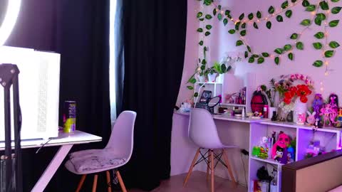 Night angel online show from 13, 4, 2026