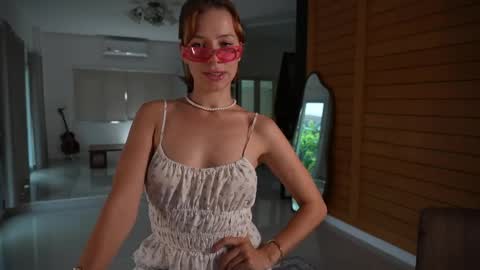 Snapshot of night_jelly chatting on 7, 6, 2026 Aurora online show from 7, 6, 2026