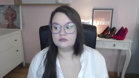 Snapshot of nightholly chatting on 13, 2, 2026 Holly online show from 13, 2, 2026