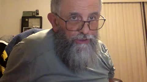 nightmoves1970 online show from 21, 4, 2026