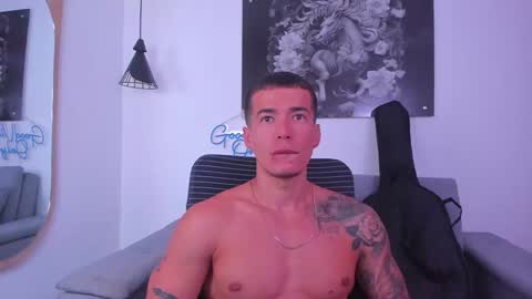 Snapshot of niickcooper chatting on 23, 1, 2025 Niick online show from 23, 1, 2025