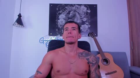 Snapshot of niickcooper chatting on 1, 2, 2025 Niick online show from 1, 2, 2025