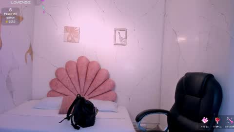 Snapshot of niickyjones chatting on 17, 6, 2026 Anni online show from 17, 6, 2026