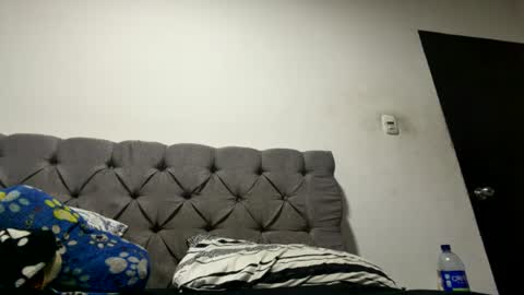 Snapshot of niickyjones chatting on 14, 7, 2026 Anni online show from 14, 7, 2026