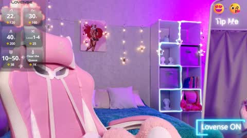 Nicole  online show from 16, 1, 2025