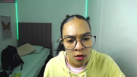 Snapshot of niina_lovee_ chatting on 2, 12, 2024 online show from 2, 12, 2024