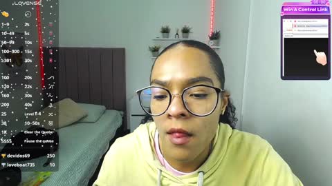 Snapshot of niina_lovee_ chatting on 2, 12, 2024 online show from 2, 12, 2024