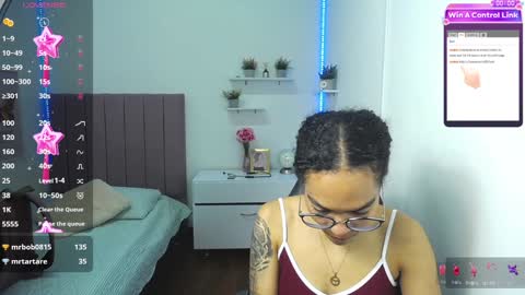 Snapshot of niina_lovee_ chatting on 5, 12, 2024 online show from 5, 12, 2024