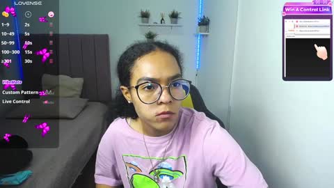 Snapshot of niina_lovee_ chatting on 11, 1, 2025 online show from 11, 1, 2025