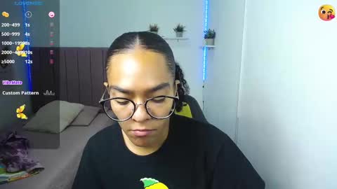 Snapshot of niina_lovee_ chatting on 13, 2, 2025 online show from 13, 2, 2025