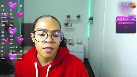 Snapshot of niina_lovee_ chatting on 14, 2, 2025 online show from 14, 2, 2025