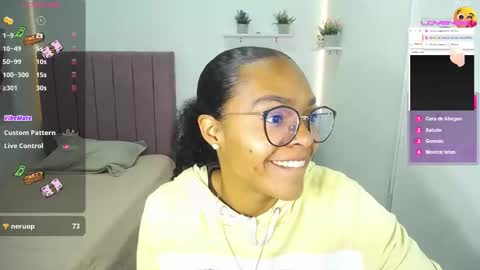 Snapshot of niina_lovee_ chatting on 19, 9, 2025 online show from 19, 9, 2025