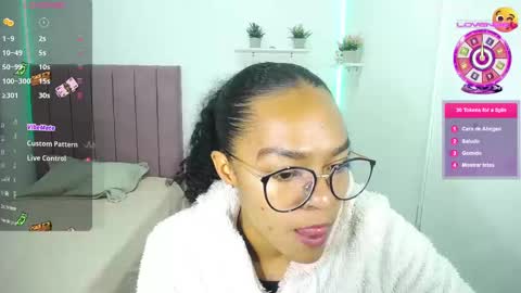 Snapshot of niina_lovee_ chatting on 20, 9, 2025 online show from 20, 9, 2025